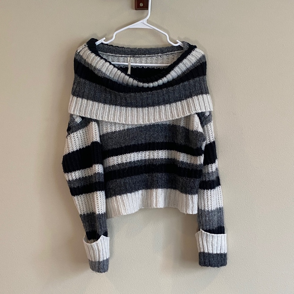 Anthropologie Off-Shoulder Sweater - Gray and White